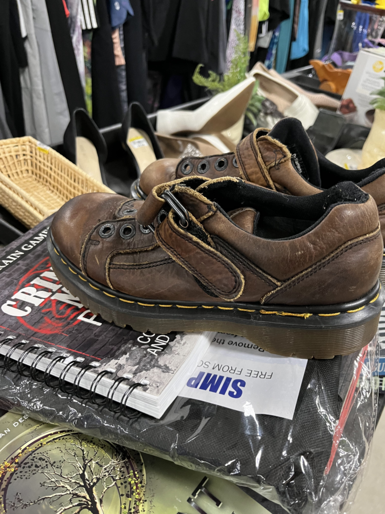 brown shoes